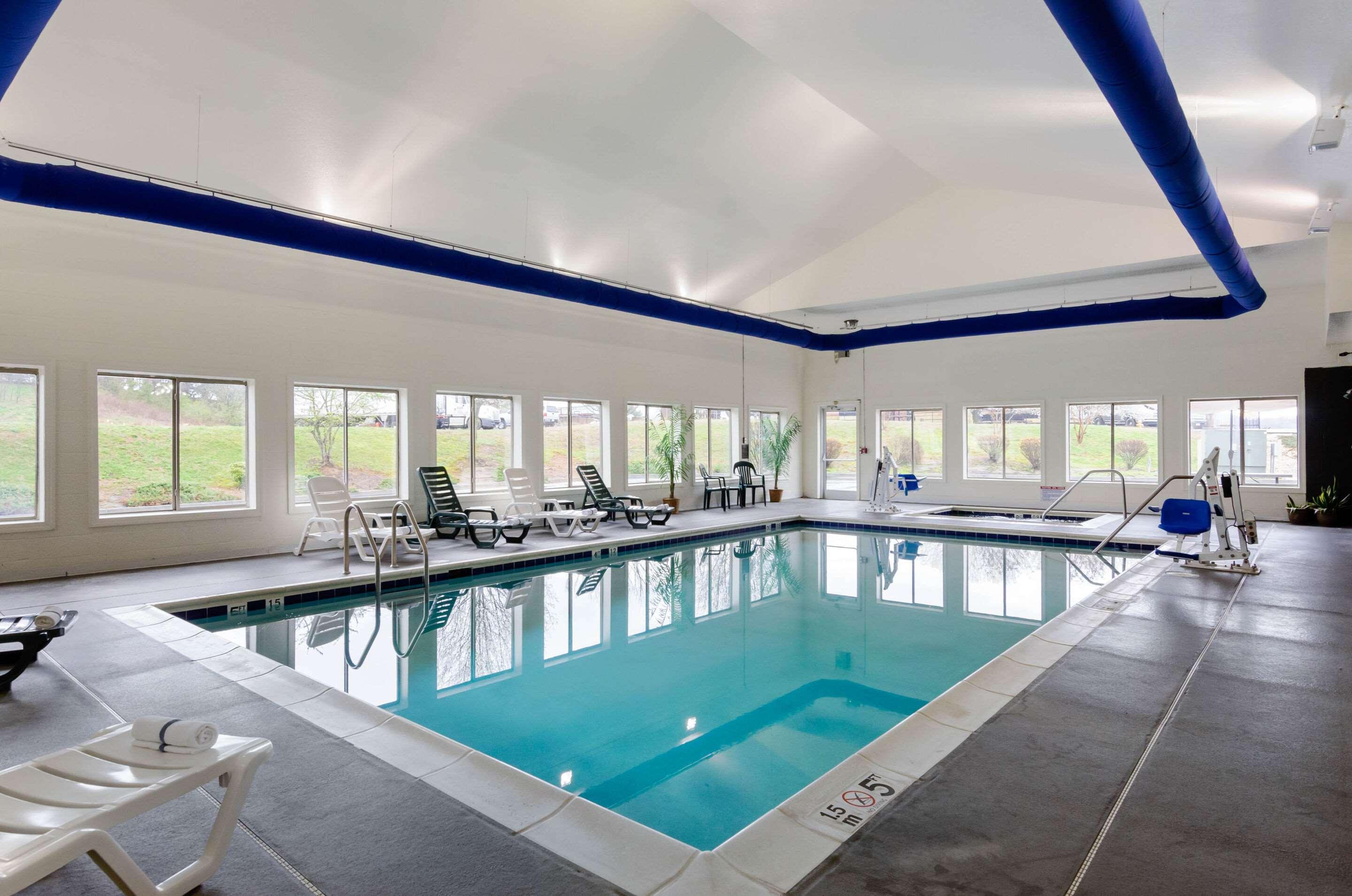 Comfort Suites Abingdon I-81 Buitenkant foto