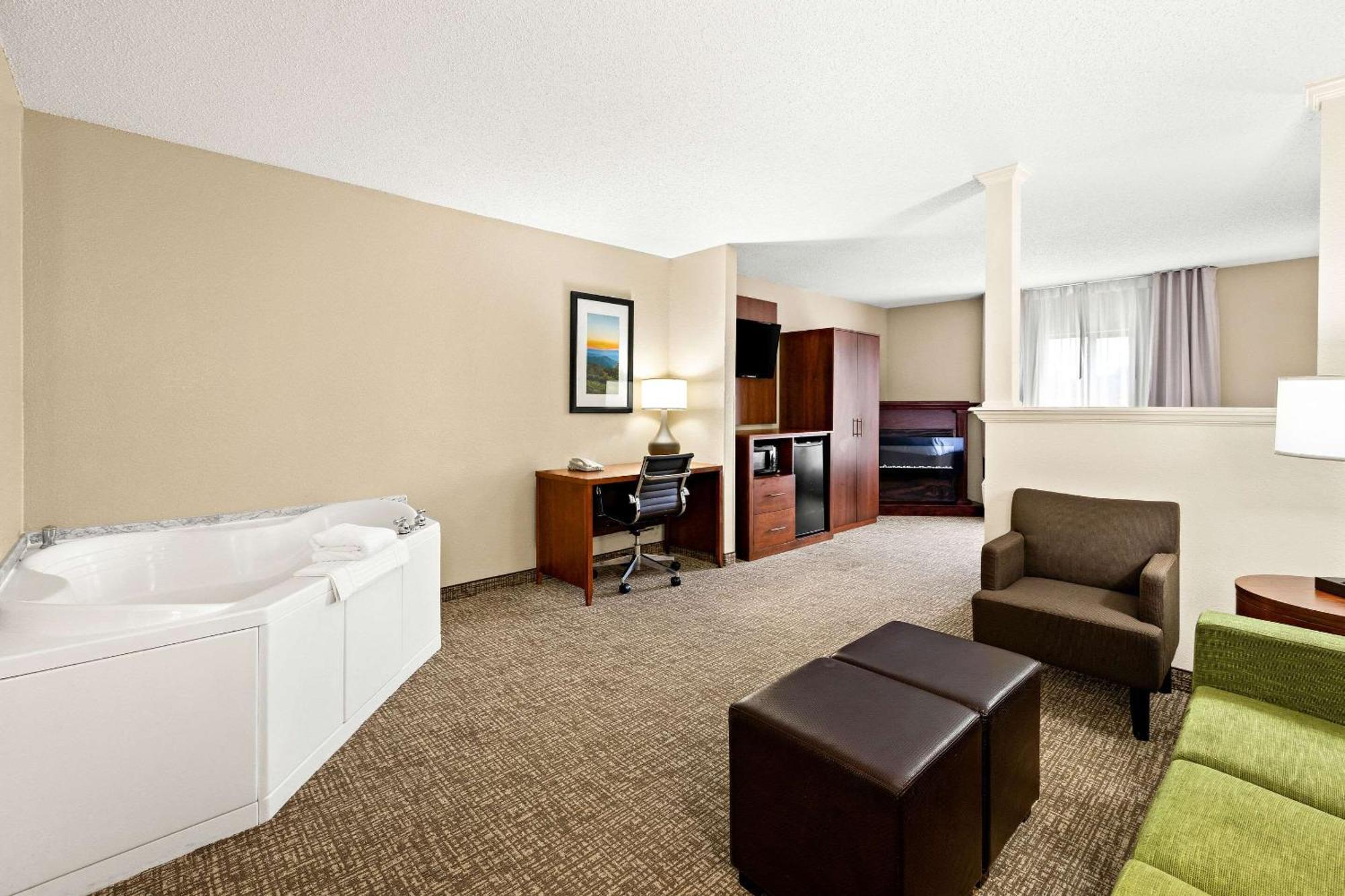 Comfort Suites Abingdon I-81 Buitenkant foto